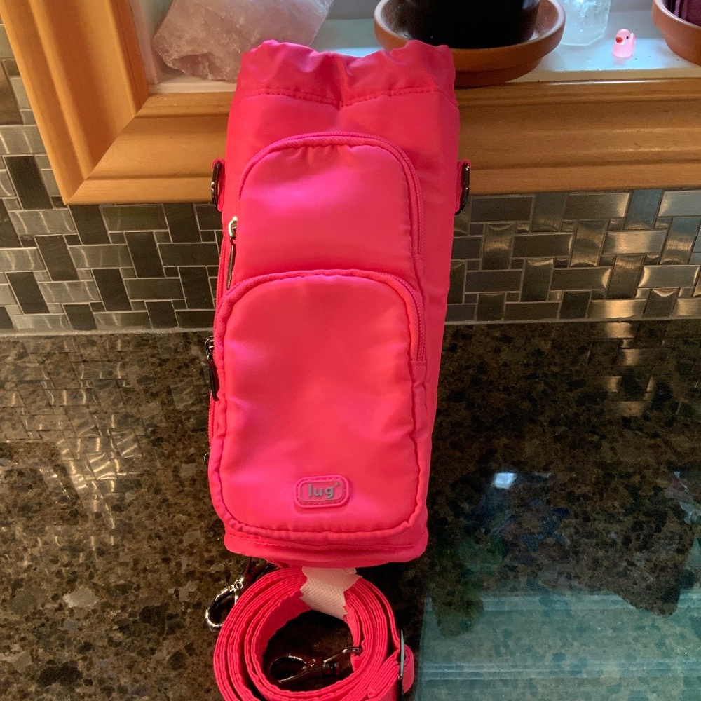 LUG PINK HUGGIE “W” - NWOT